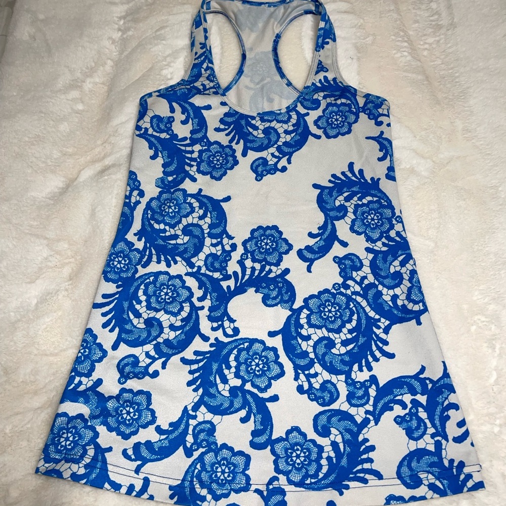 Lululemon tank top white & blue